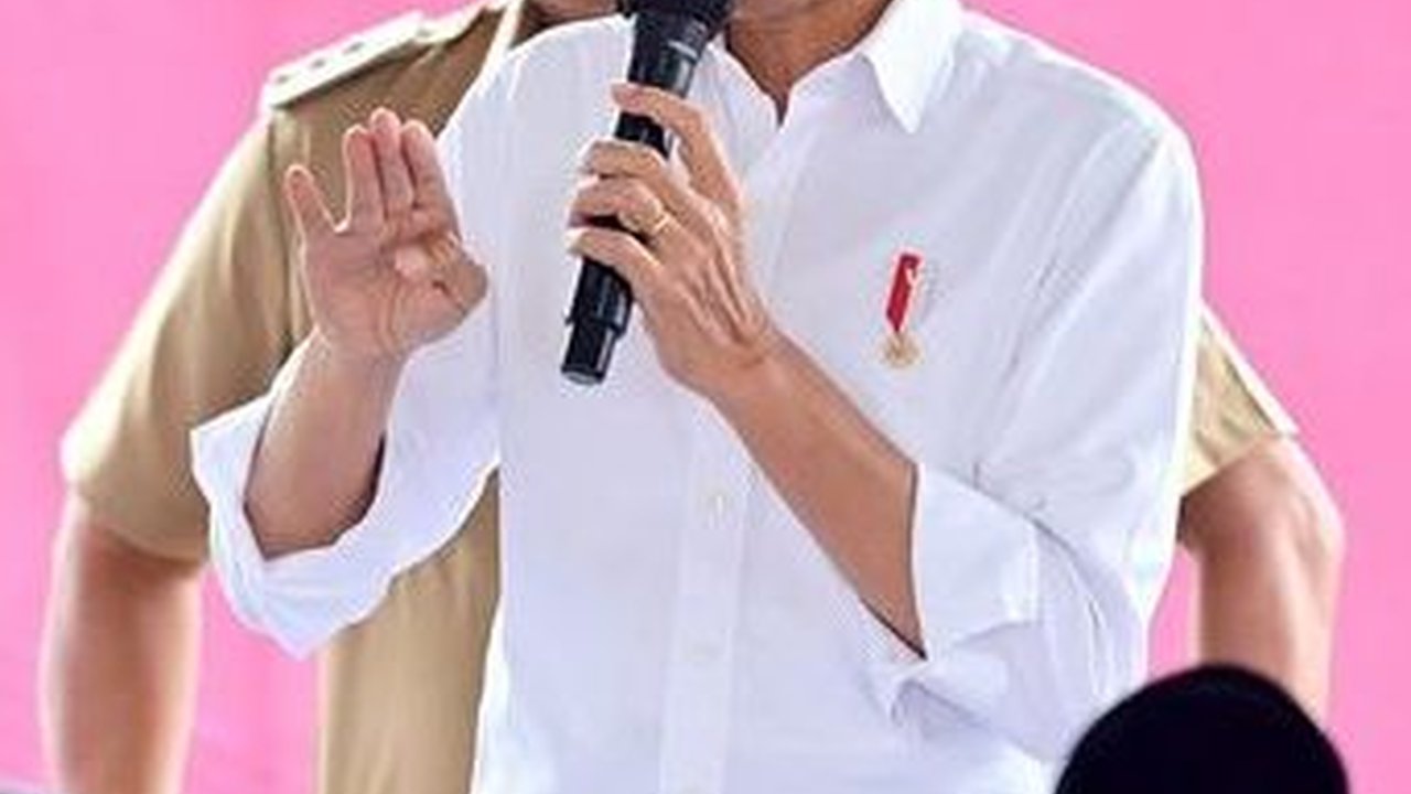 VIDEO: Jokowi Ajak Bocah SD Baca Pancasila: Ini Kurus Kayak Saya Waktu Kecil