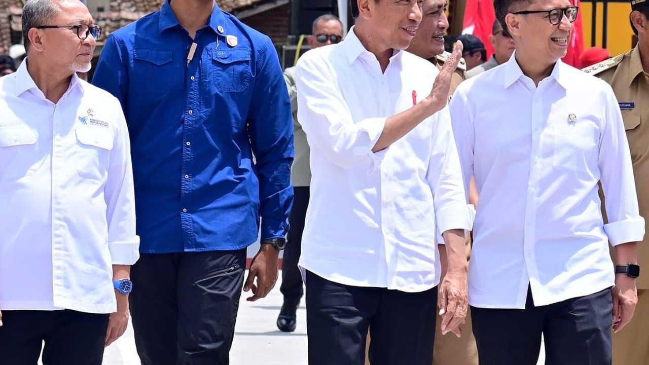Resmikan Jalan di Muntilan, Jokowi Ungkap Anggaran Pemerintah Pusat ke Jateng Rp1,36 triliun