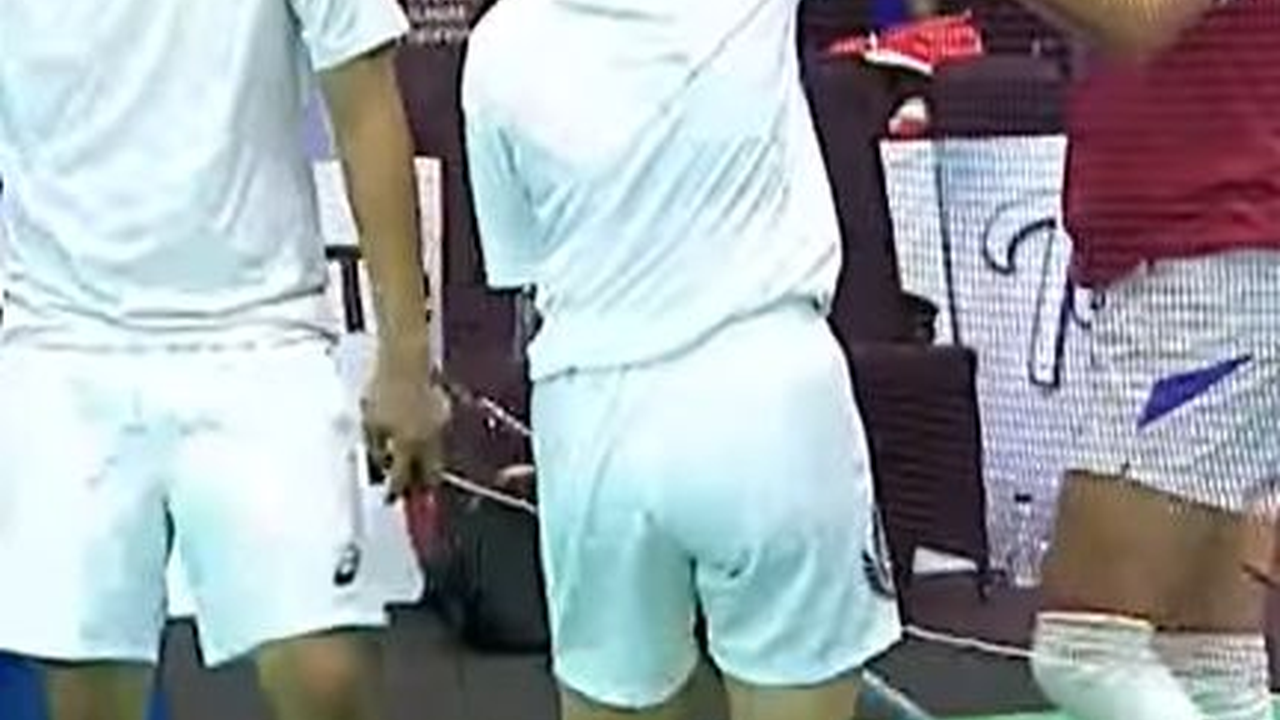 Potret Raffi Ahmad Tanding Badminton Lawan Desta Bareng Eks Atlet Nasional, Sempat Ada 'Insiden' Banting Raket