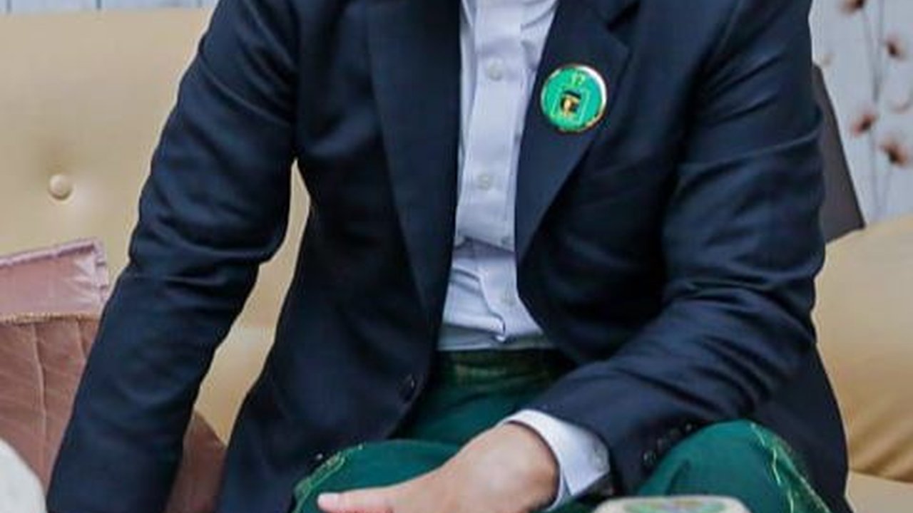 Sowan ke Ponpes Tertua di Cilacap, Plt Ketum PPP Janji Tak akan Tinggalkan Pesantren dan Kiai