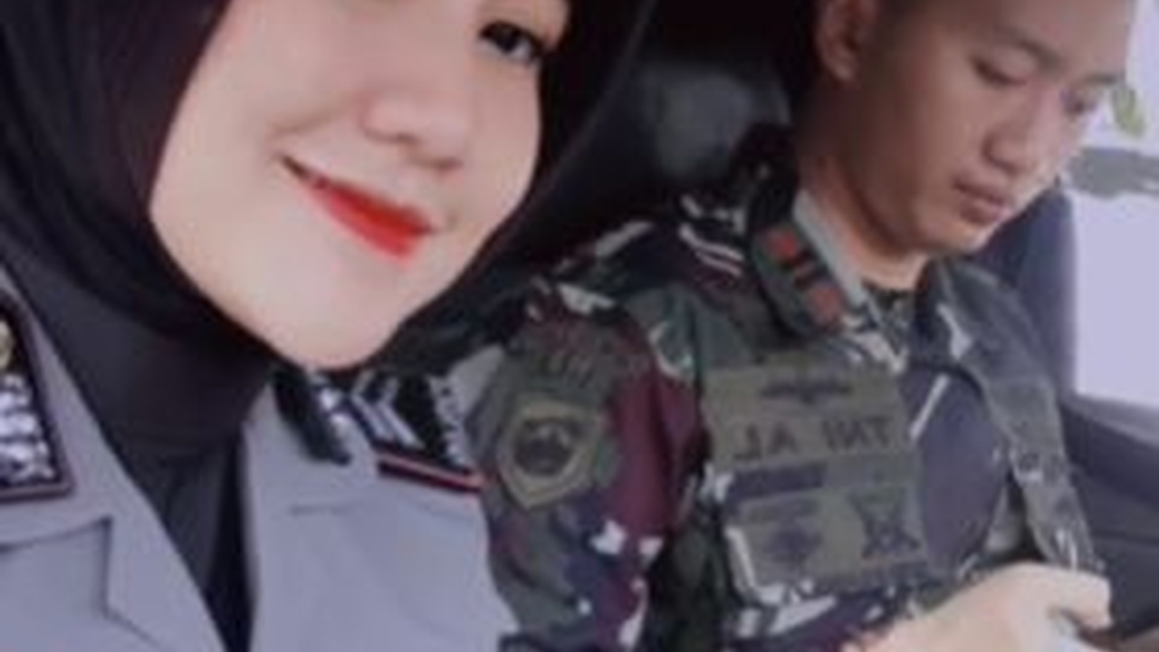 Suami Perwira Marinir Istri Bintara Polisi, Begini Momen Pasutri Berangkat Kerja Bareng 'TNI Polri Bersatu'