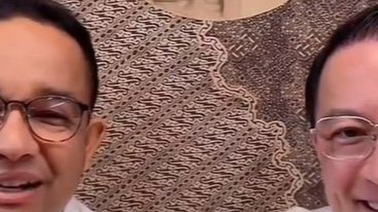 Anies Live Tiktok Bareng Tom Lembong, Netizen: Pak Tom Bilang RAWR Dong