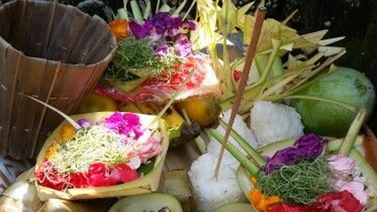 Menelusuri Jalur Klenik Para Caleg Jelang Pemilu 2024, Mandi Kembang di Tengah Malam hingga Ziarahi Makam Keramat