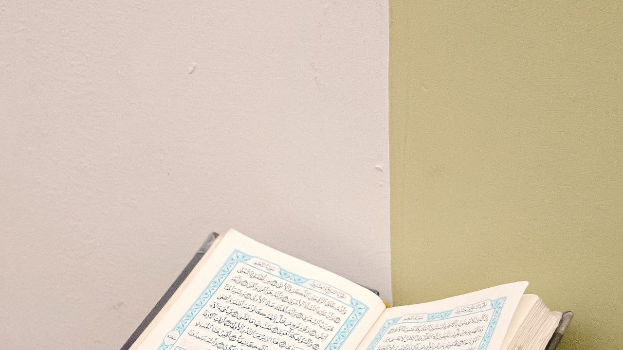 Isi Kandungan Surat At Taubah Ayat 105, Berisi Anjuran Beramal Sholeh