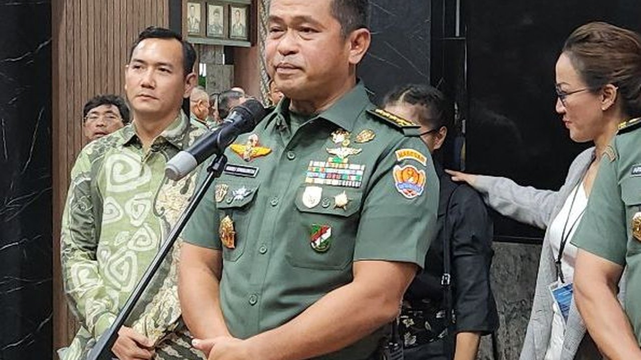 VIDEO: Kasad TNI Maruli Tanggapi Mahfud Soal Aparat Backing Tambang: Kita Takut Sekarang