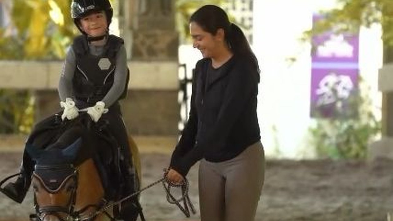 Masih Berusia 5 Tahun, Intip Aksi Memukau Raqeema Anak Nabila Syakieb saat Berkuda