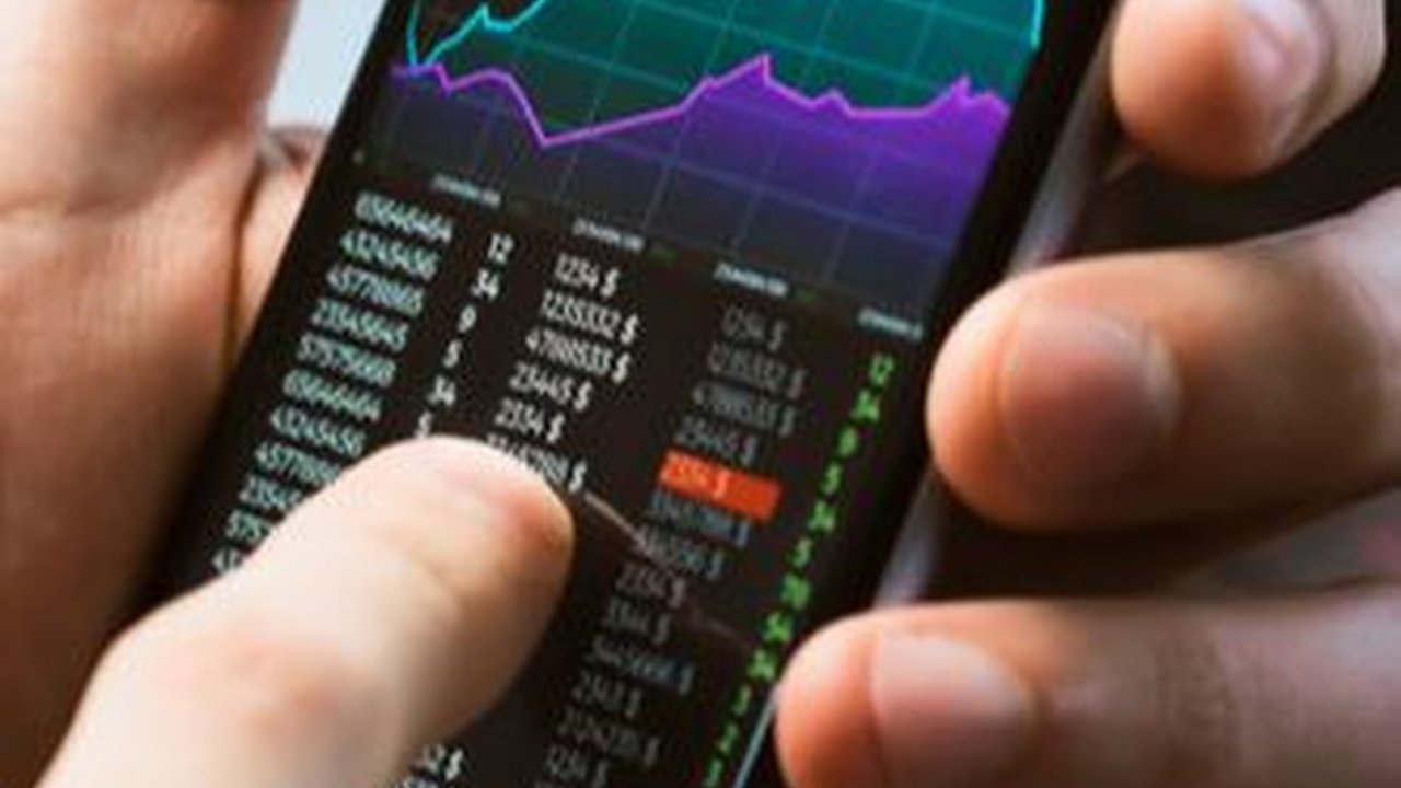 Begini Pentingnya Edukasi Sebelum Terjun ke Investasi Emas dan Forex