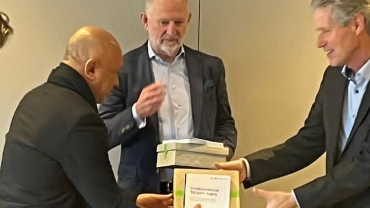 Perkuat Ekosistem Wirausaha, MenKopUKM Jajaki Kerja sama dengan PUM Netherlands Senior Experts