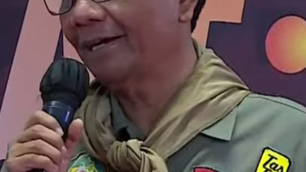 Perjalanan Hidup Mahfud MD, Anak Pegawai Kecamatan yang Identik Bidang Hukum Hingga Terjun ke Dunia Politik