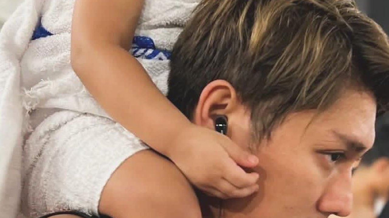 Cute Banget! Potret Levian Anak Lesti dan Rizky Billar saat Ikut Ibadah Umrah, Kenakan Pakaian Ihram