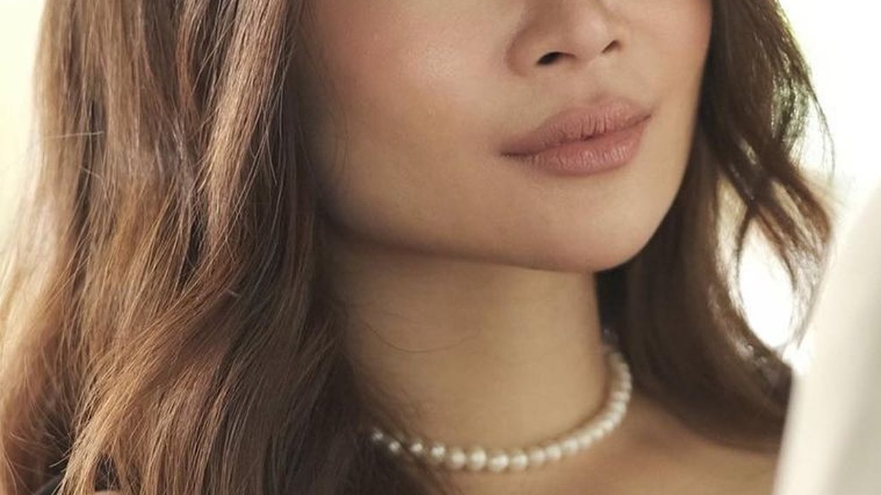 Intip Pesona Putri Paramita Sudali, Direktur Cantik Klub Bola yang Pernikahannya Viral