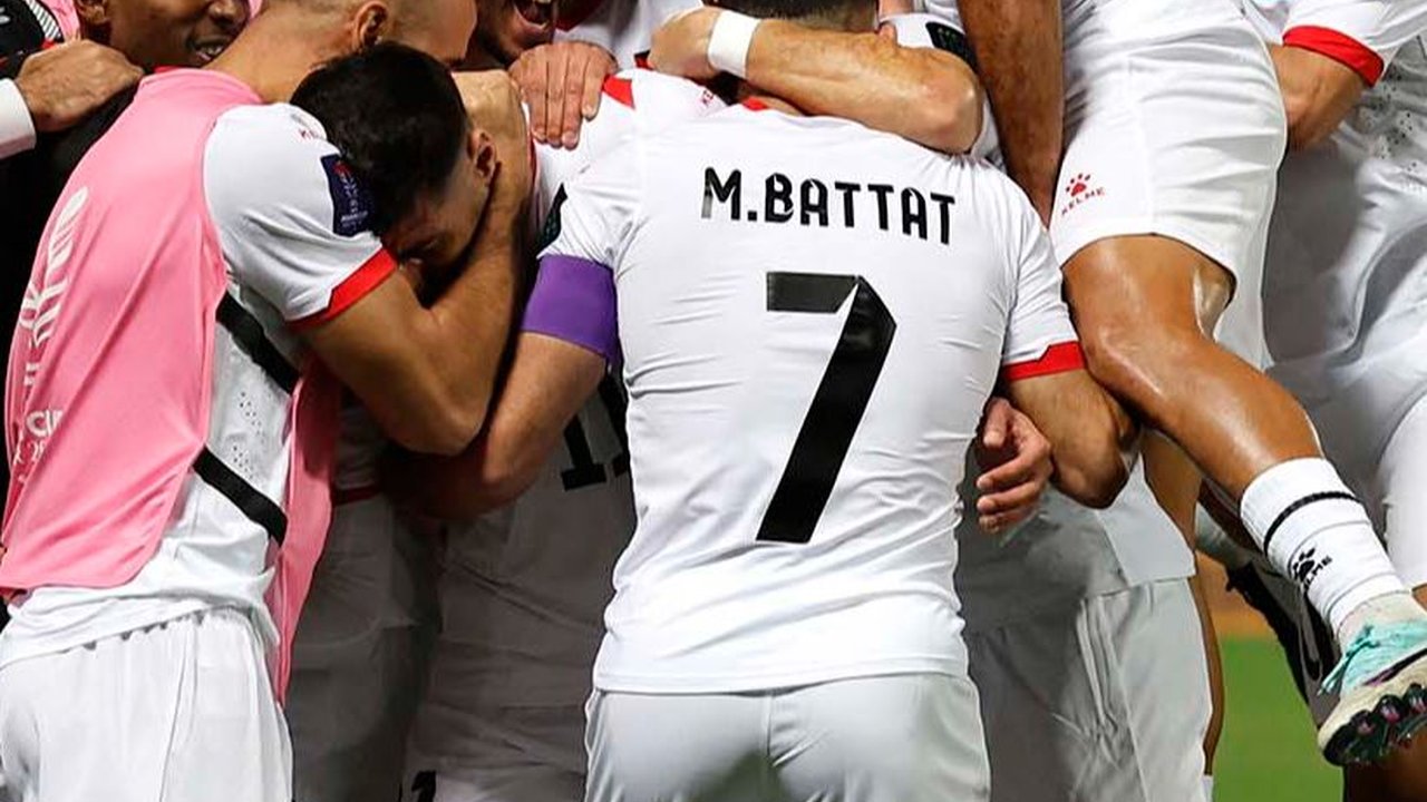 FOTO: Cetak Sejarah, Palestina Lolos ke 16 Besar Piala Asia Usai Bantai Hong Kong 3-0
