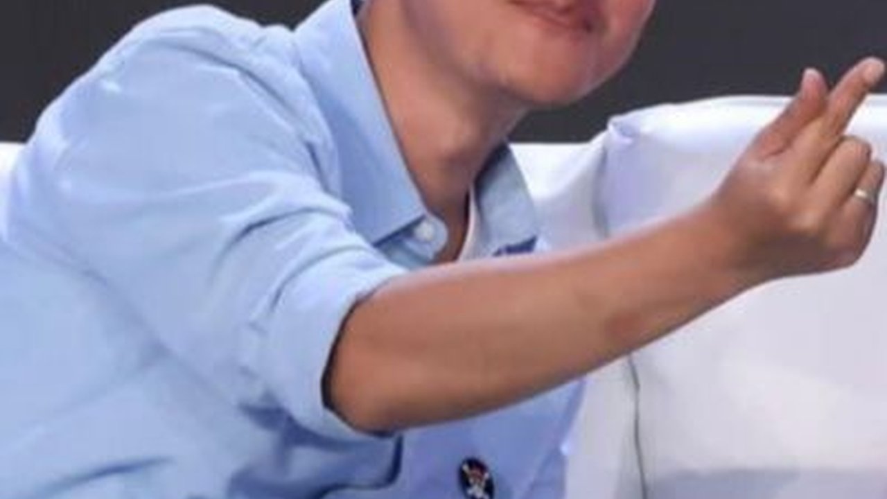 Reaksi Gibran soal Heboh IPK 2,3: Dia Punya Ijazah Saya?