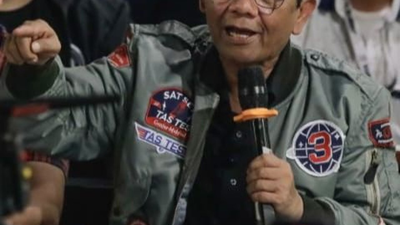 Mahfud Ungkap Alasan Belum Mundur dari Menko Polhukam: Saya Menjaga Prabowo
