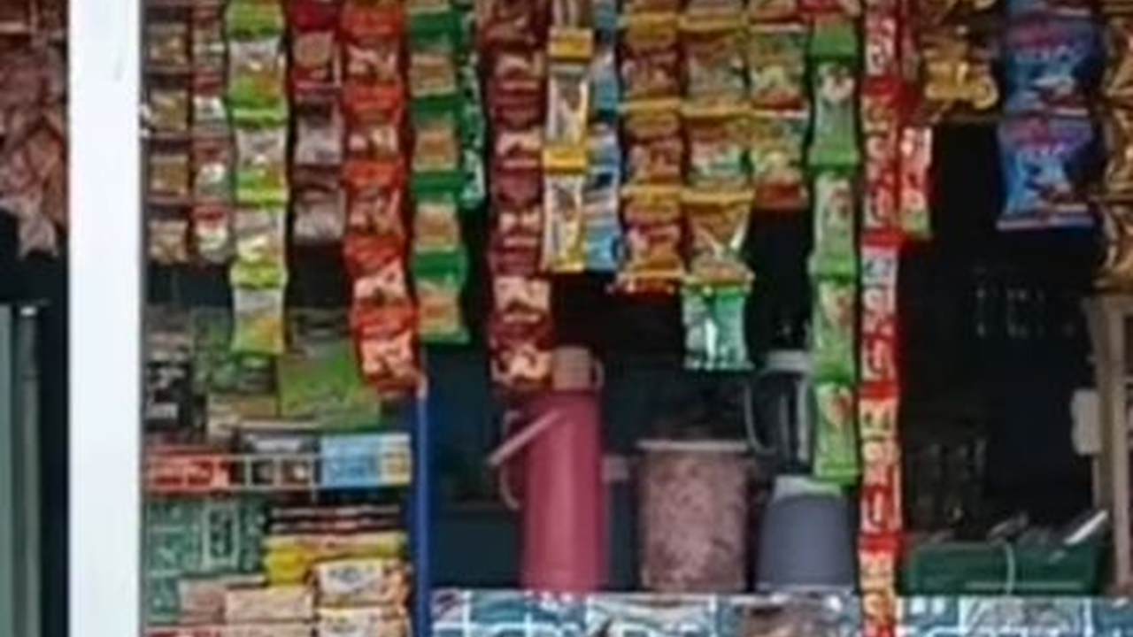 Syahdunya Ngopi di Warung Abah Unang Cianjur, Warung yang Letaknya di Atas Awan