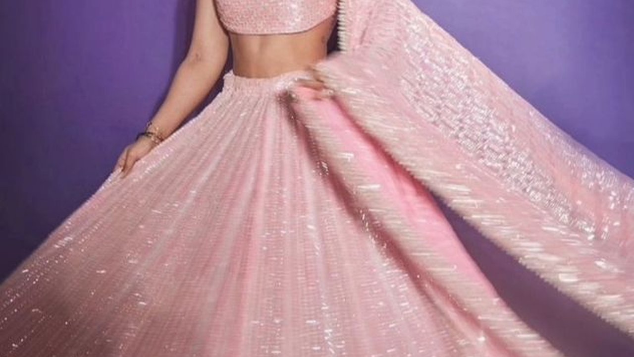 Dipuji Mirip Sang Ibunda Serta Berbakat Jadi Model, Berikut ini Potret Nysa Devgan Anak Kajol yang Makin Cantik