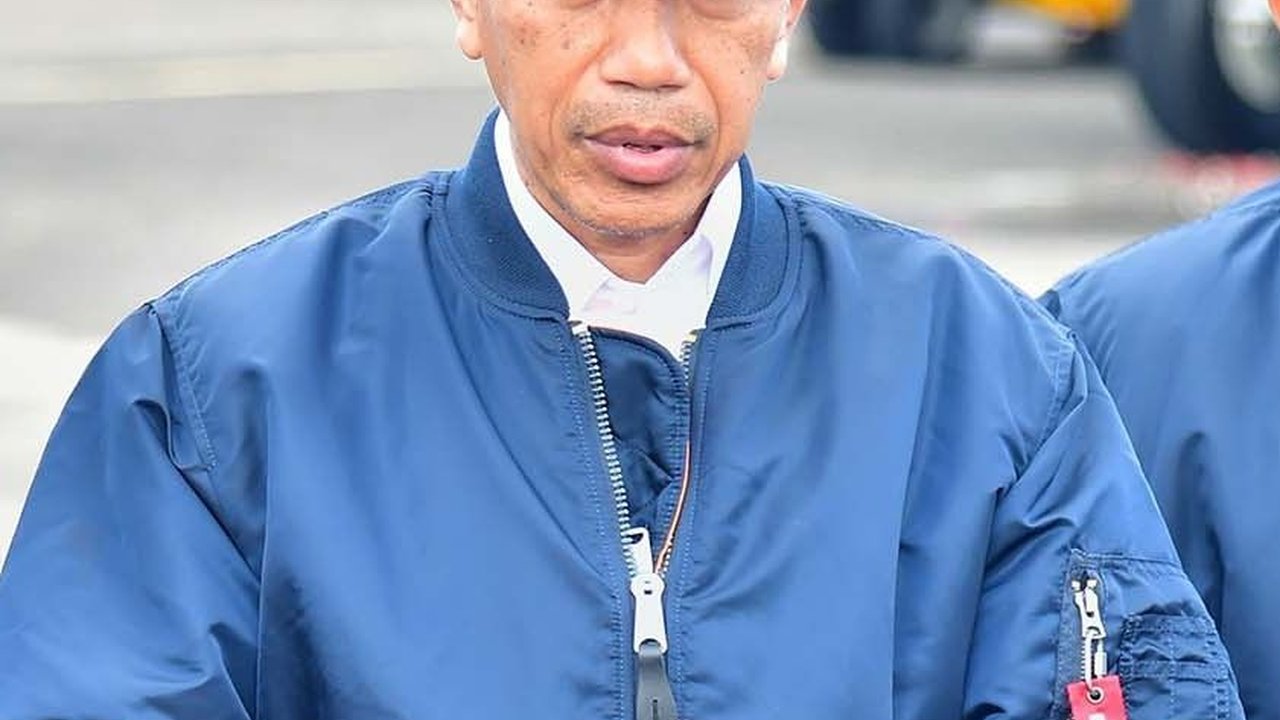 VIDEO: Presiden Jokowi Tertawa Ditanya Pose Dua Jari: Menyenangkan