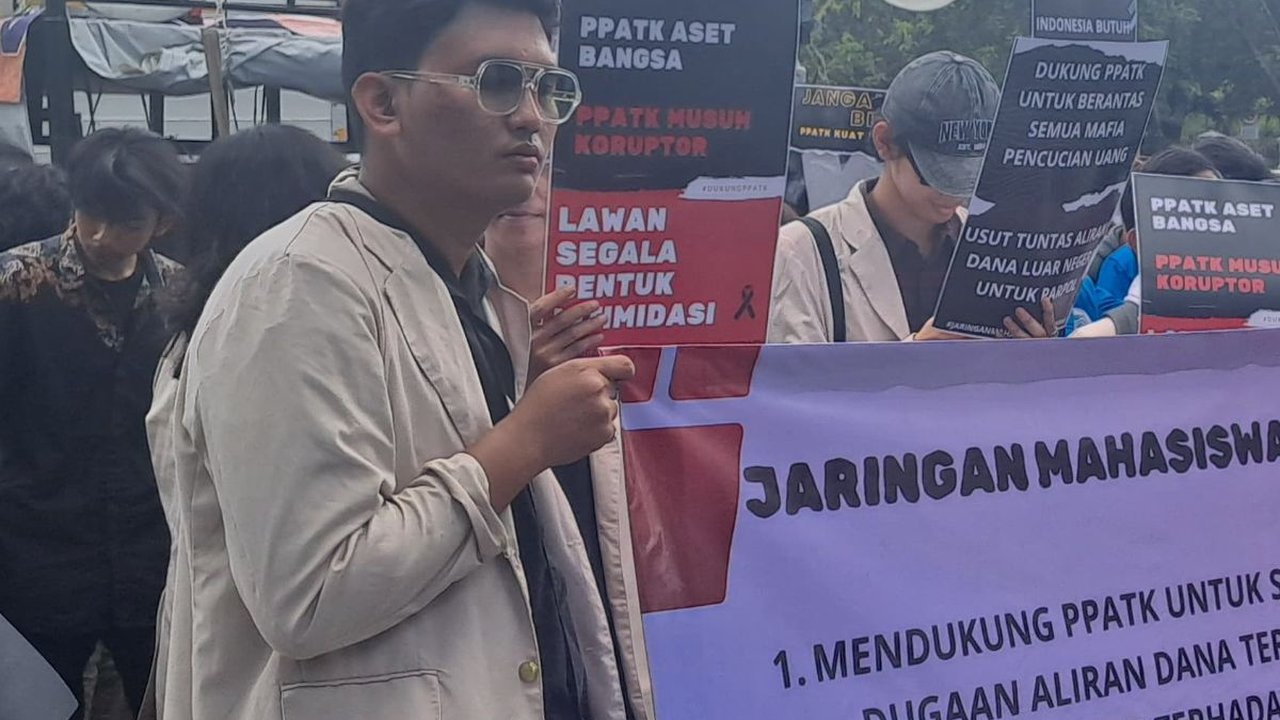 Aksi Mahasiswa Dukung PPATK Ungkap Transaksi Janggal di Pemilu 2024