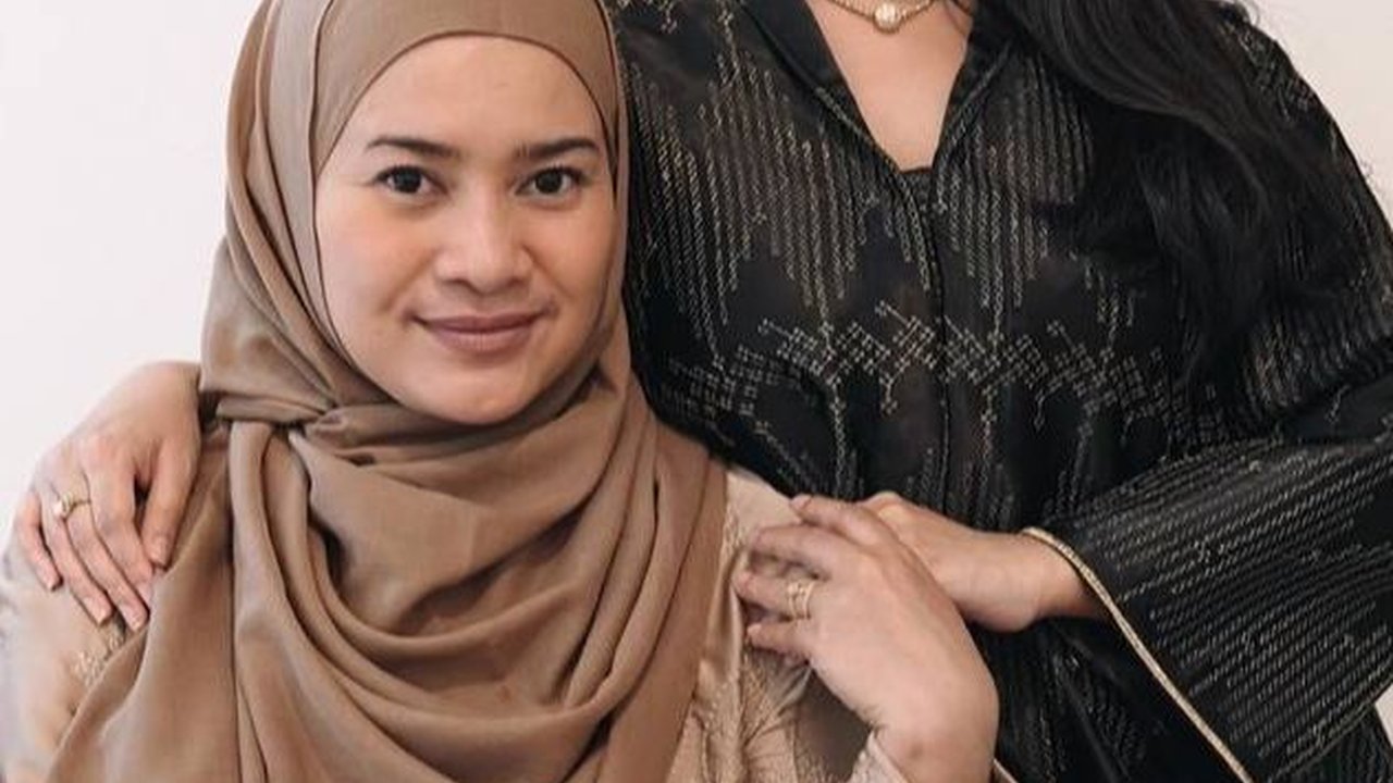 Cantiknya 11 12, Potret Ikke Nurjanah Bersama Siti Adira yang Terlihat Bagai Kakak Adik