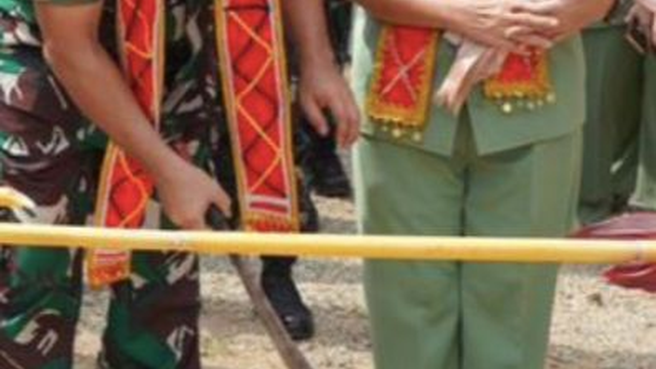 Momen Mengerikan Istri Jenderal Maruli Simanjuntak Kena Pedang Dayak oleh Suami 'Sakit Banget'