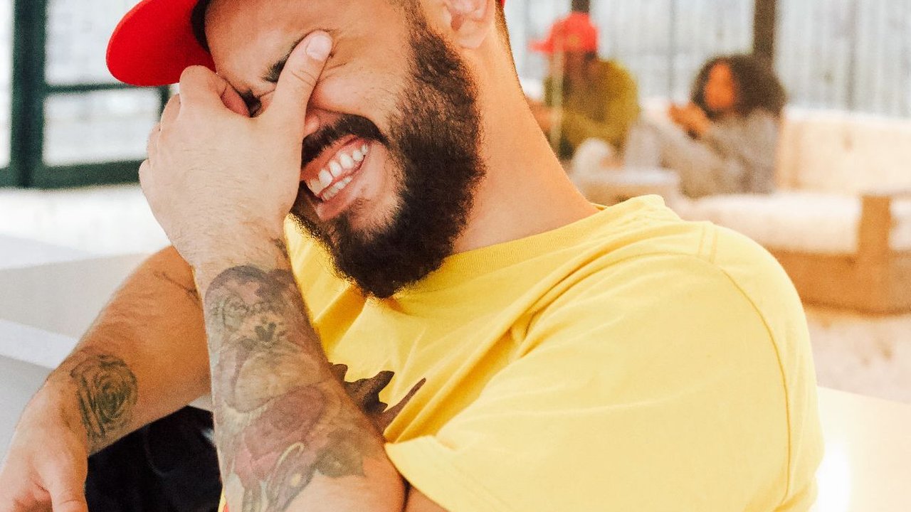 Pantun Terima Kasih Lucu, Ungkapan Syukur yang Bikin Senyum