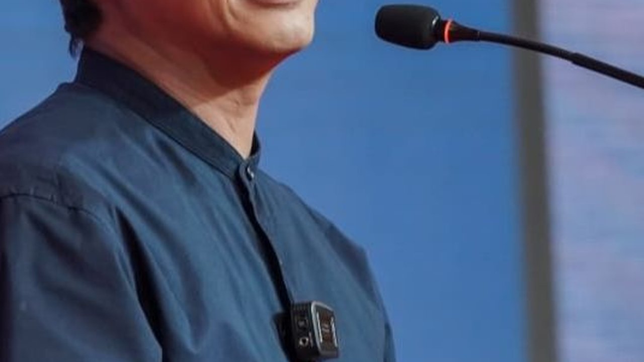 Profil Raja Juli Antoni: Berdarah Riau, Aktivis Hingga Politikus