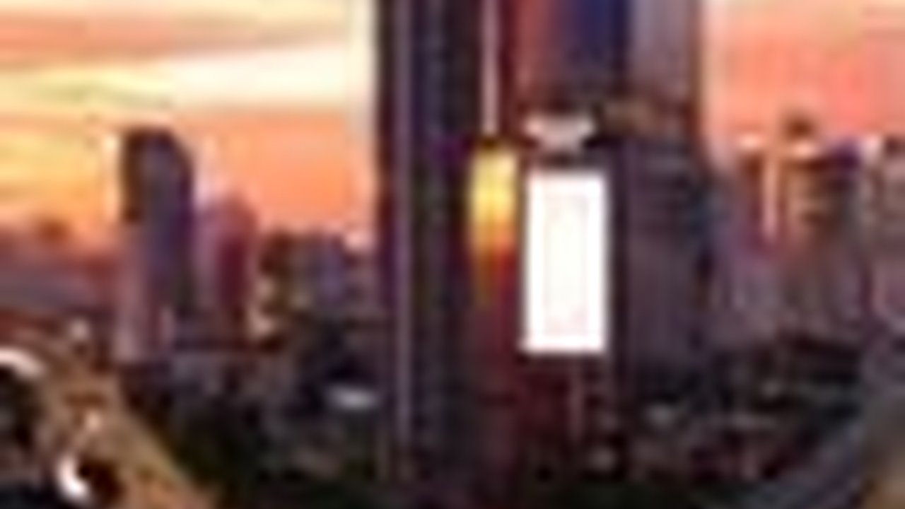 VIDEO: Kesibukan Kota Jakarta di Bawah Langit Senja yang Keren Banget