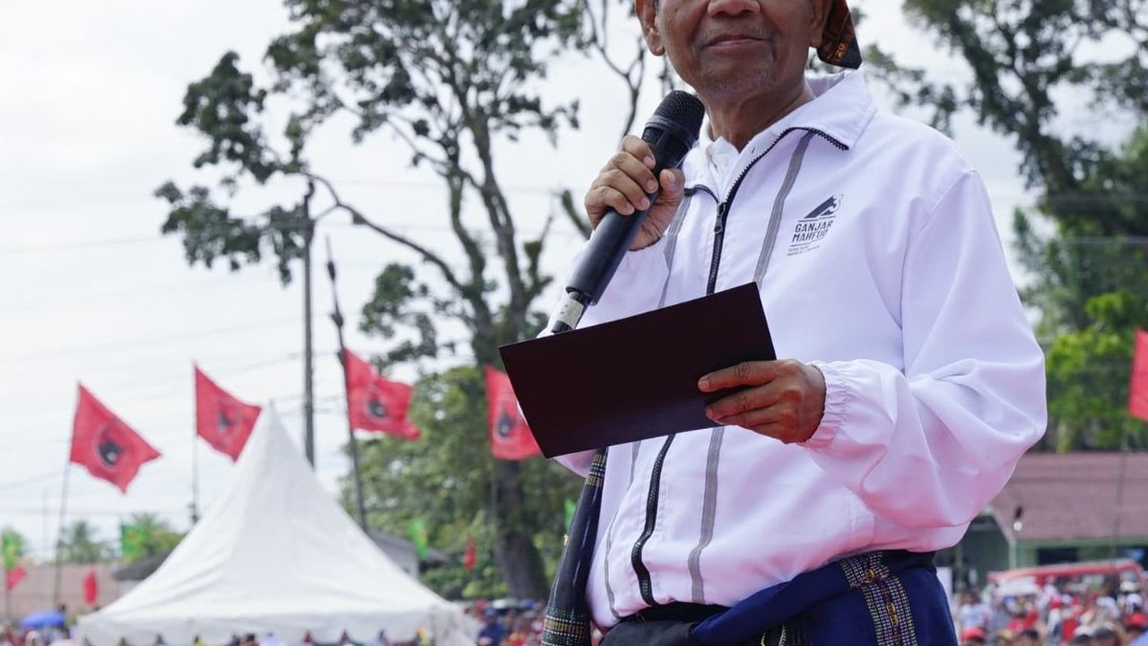 Kampanye di Siantar, Mahfud MD Jamin Kenyamanan Beribadah dan Bantuan untuk Petani