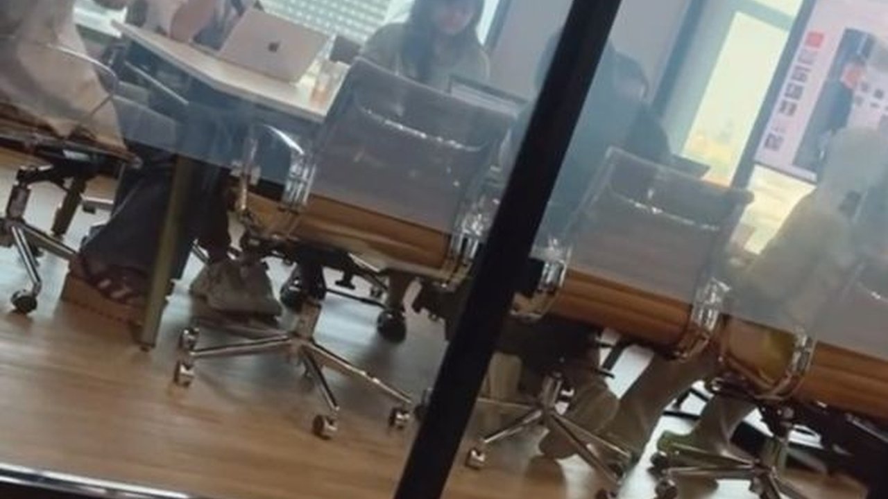 Gebrak Meja! Detik-detik Luna Maya Marahi Karyawan saat Rapat - Melaney Ricardo Bantah Tudingan Settingan