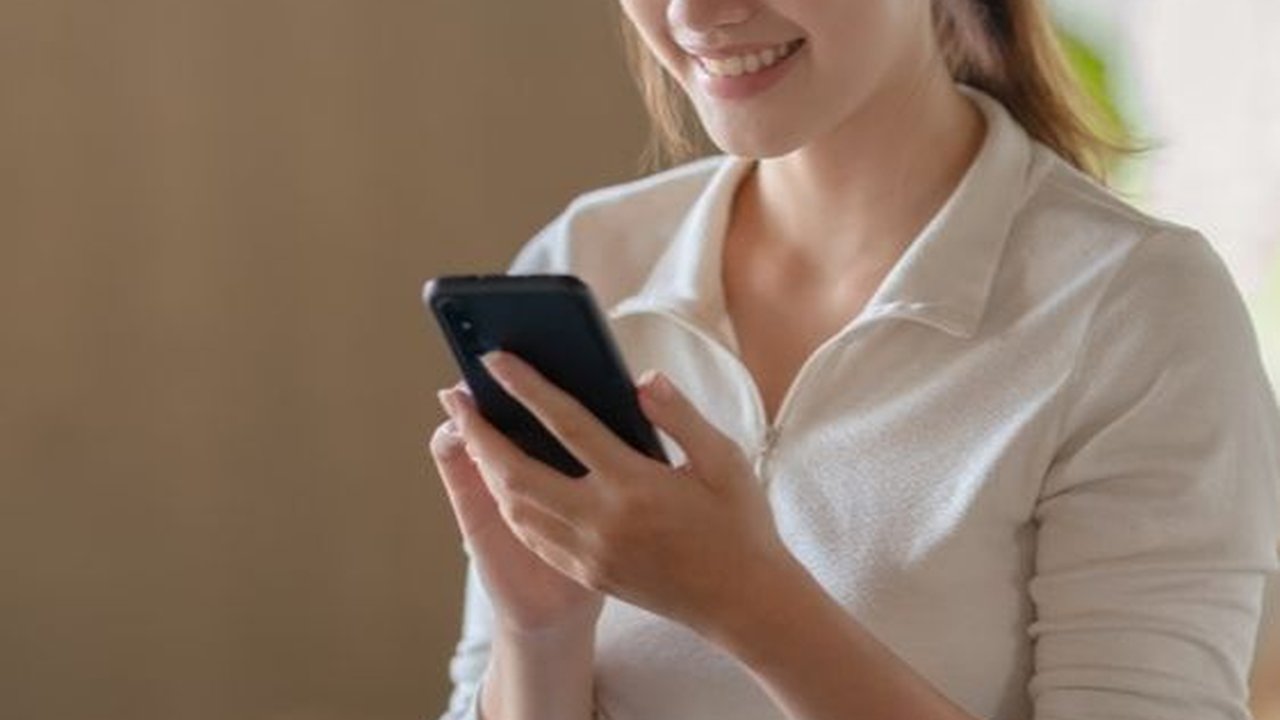 Unggul dari yang Lain, Riset INDEF Sebut 50% UMKM Pilih Shopee untuk Berjualan Online