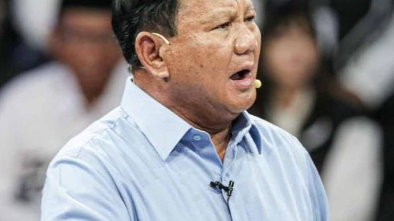 VIDEO: Prabowo Gimik Ubah Gaya Bicara: Aku Juga Bisa Kayak Profesor