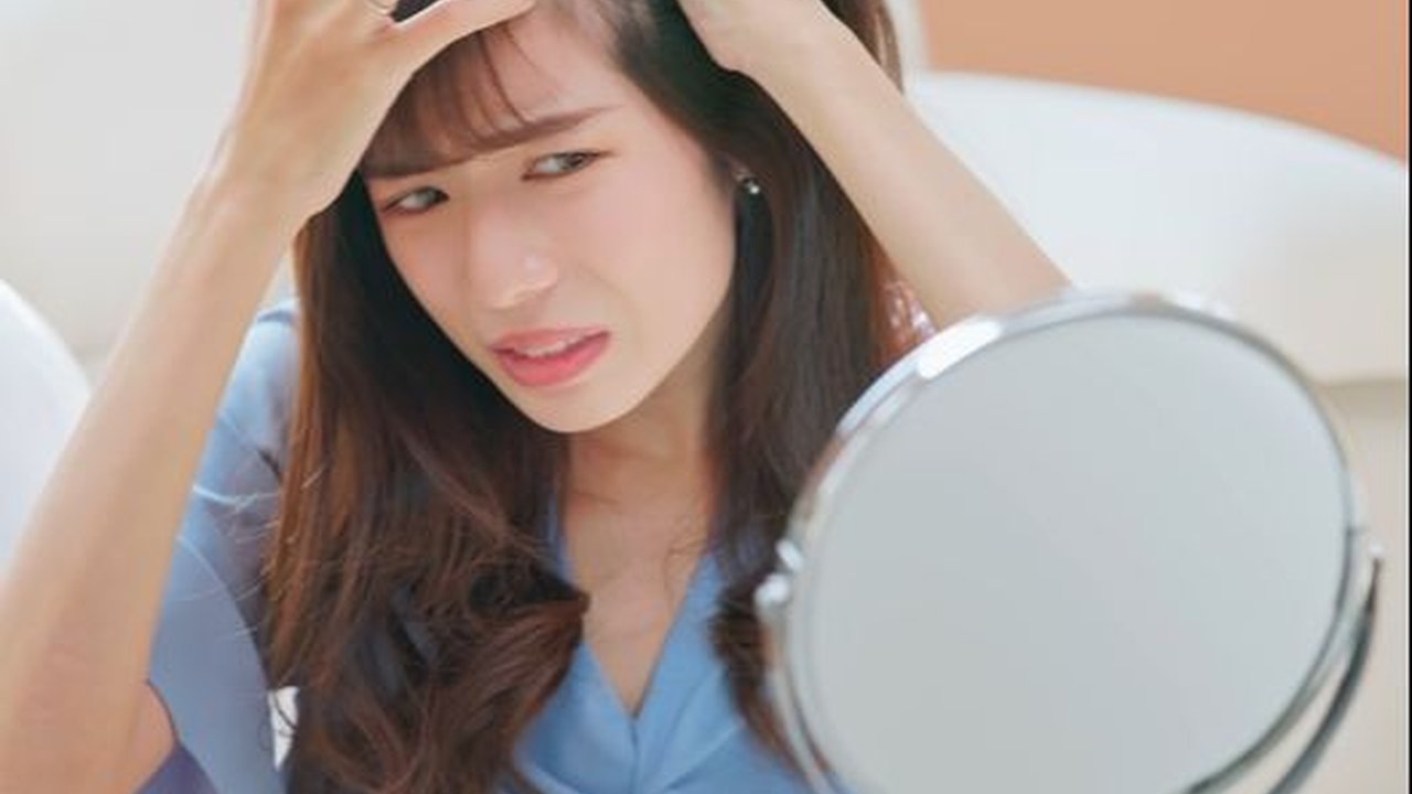 Rambut Beruban Bikin Penampilan Jadi Kurang Maksimal! Ketahui Cara Mengatasinya