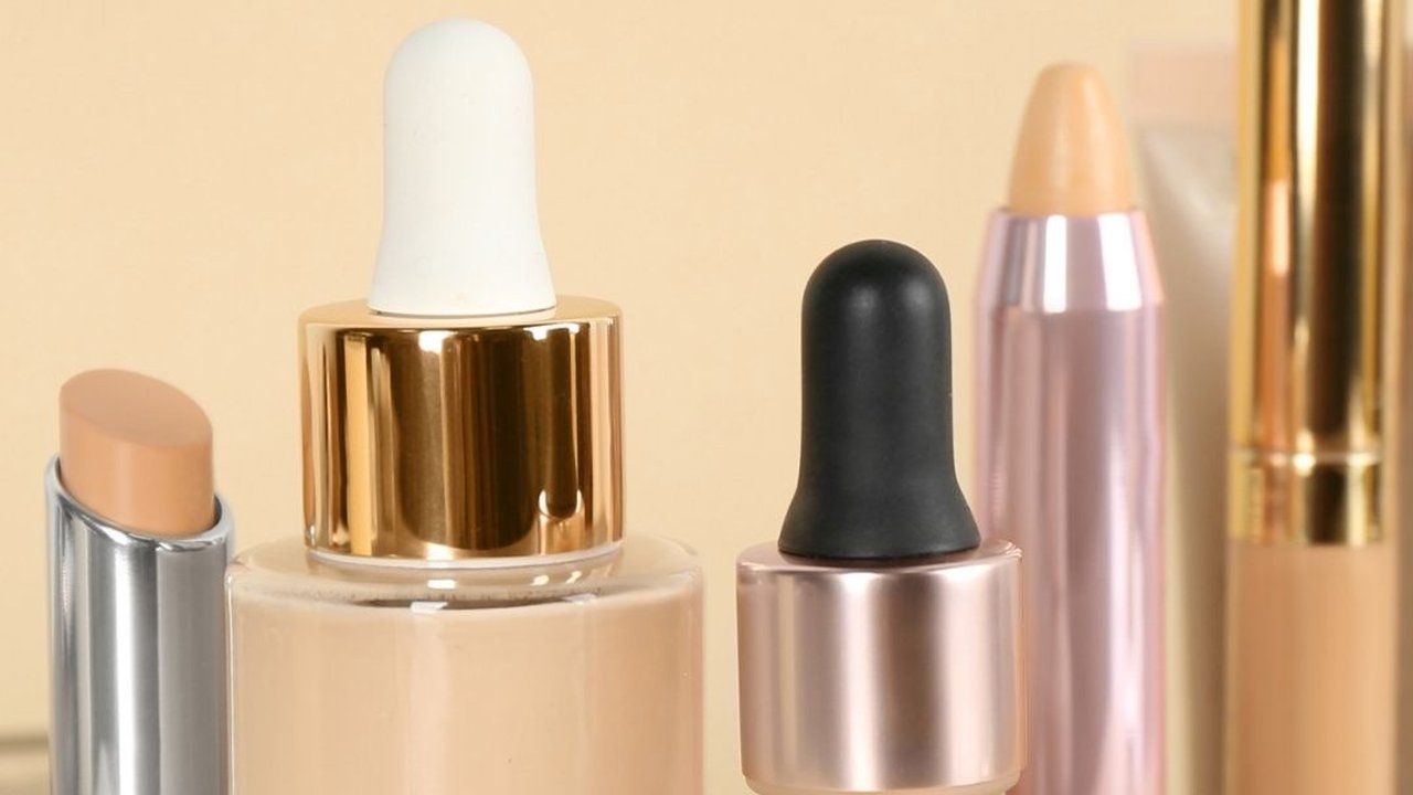 Serupa Tapi Tak Sama, Kenali 5 Macam Face Base Make Up Serta Keunikannya