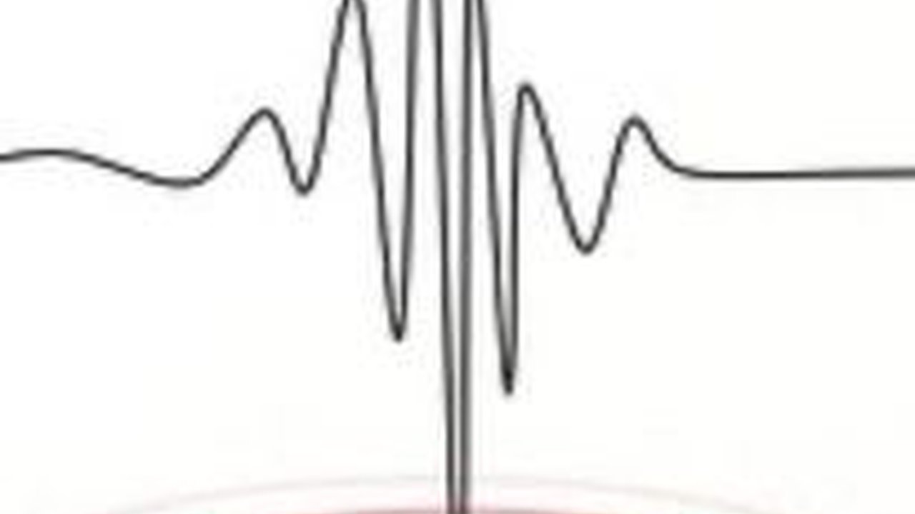 Khawatir Gempa Susulan, Begini Kondisi Warga Sumedang yang Pilih Tidur di Luar Rumah