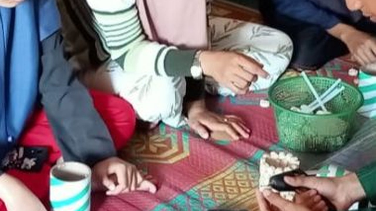 Mahasiswa UNY Olah Bonggol Jagung jadi Energi Terbarukan, Bisa Jadi Sumber Penghasilan Tambahan