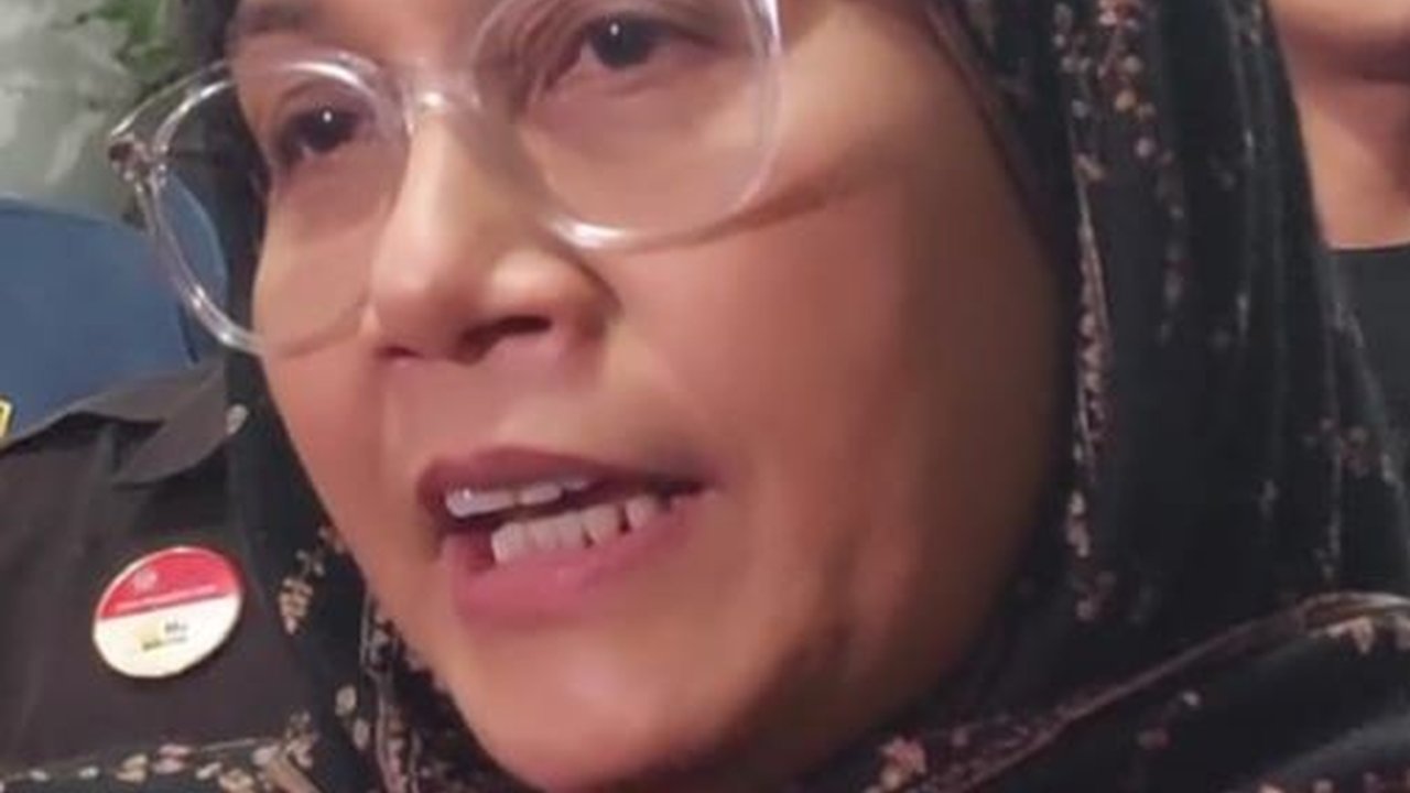 Tangis Sri Mulyani Pecah saat Ceritakan Pertemuan dengan Rizal Ramli pada 2019 Lalu