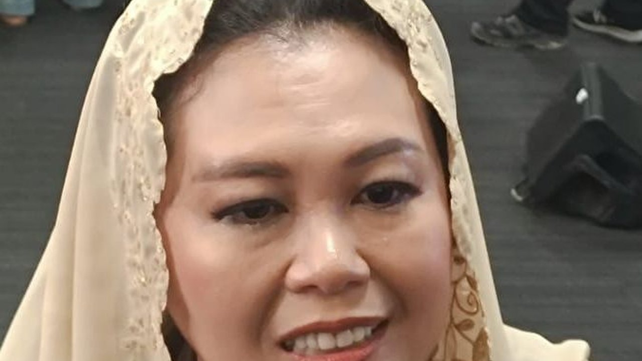 Jokowi Kunker ke Magelang Bareng Prabowo, Yenny Wahid: Mungkin Mau Bantu Putranya tapi Cuti Dulu