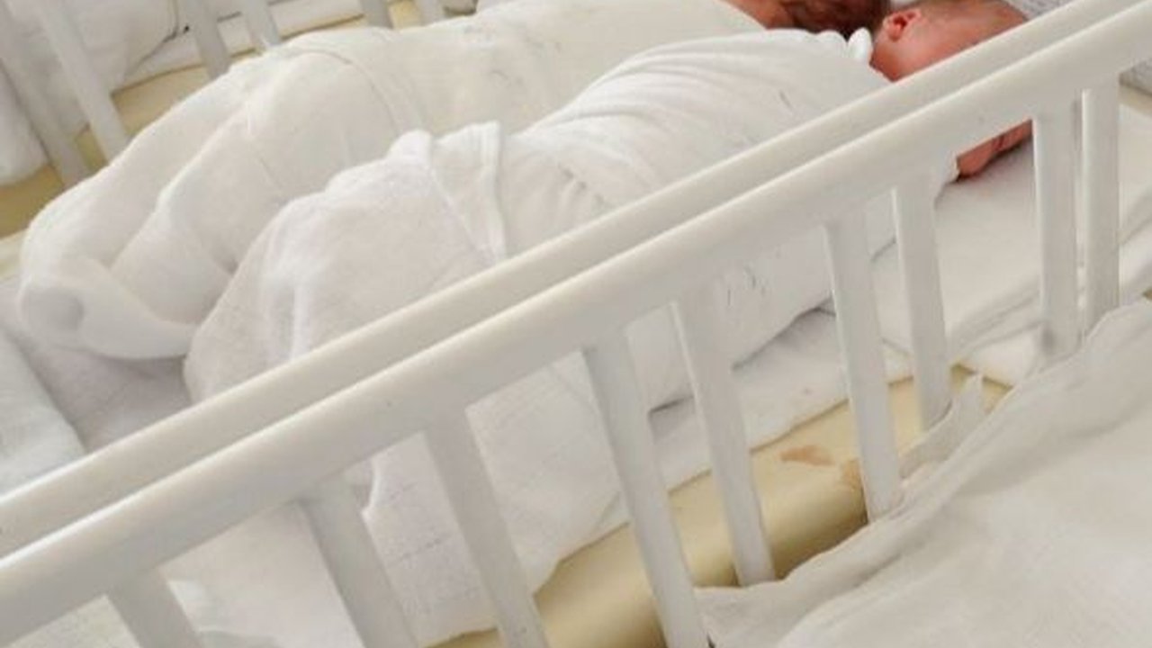 Fenomena Baby Blues Pasca Melahirkan, Ini Gejala dan Cara Mencegahnya