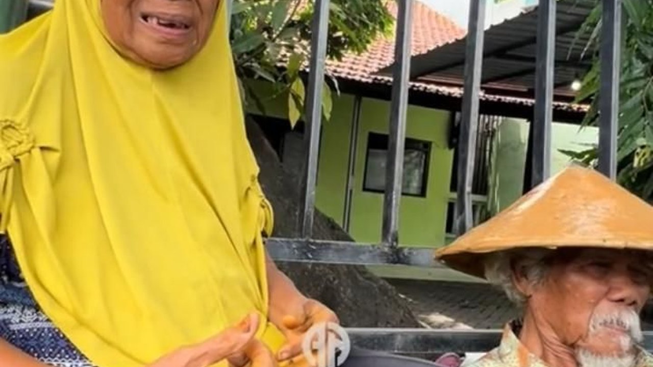 Viral Pasangan Lansia Penjual Sinom yang Lama Tak Dijenguk Anak Cucu, Kisahnya Bikin Pilu