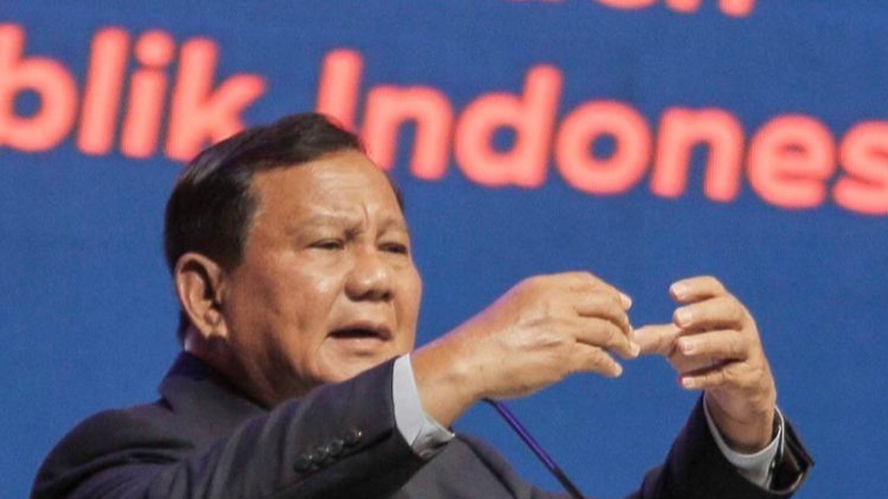 FOTO: Momen Prabowo Subianto Curhat Kapok Investasi saat Sampaikan Visi Misi di Forum Pasar Modal