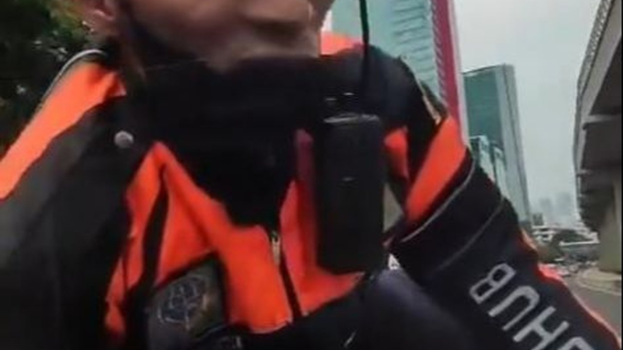 Viral Anggota Dishub Cekcok hingga Dibawa di Kap Mobil, Begini Duduk Perkaranya
