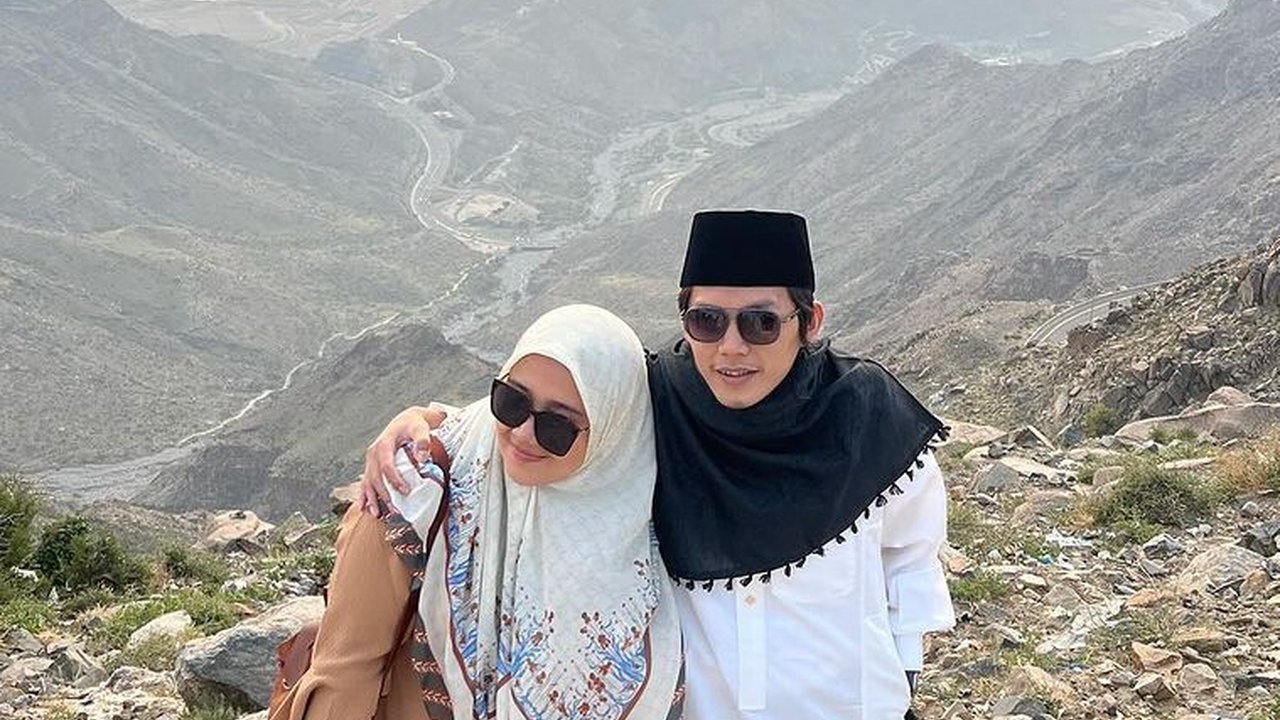 Sempat Bingung Mau Nikah dengan Siapa, Begini Perjalanan Cinta Gus Iqdam dan Ning Nila