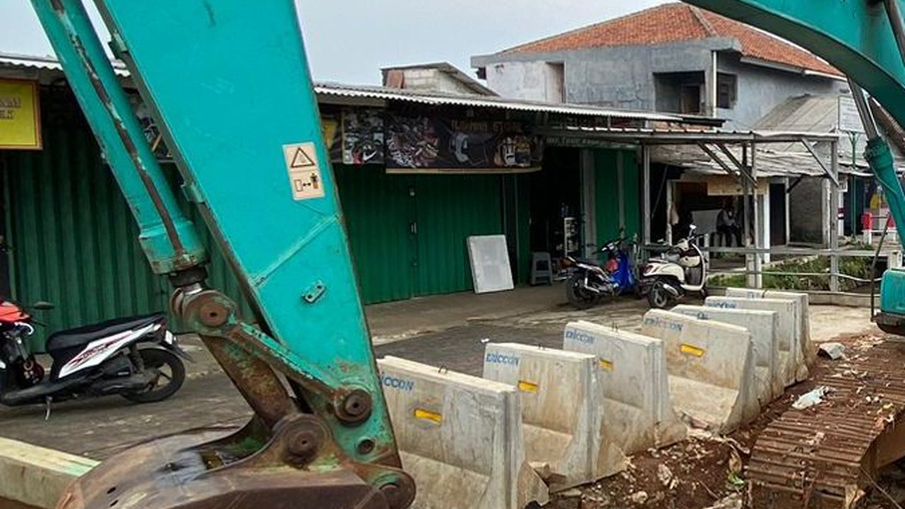 Warga Depok Teriak, Proyek Jembatan Mampang Tak Kunjung Selesai Bikin Macet Makin Menggila