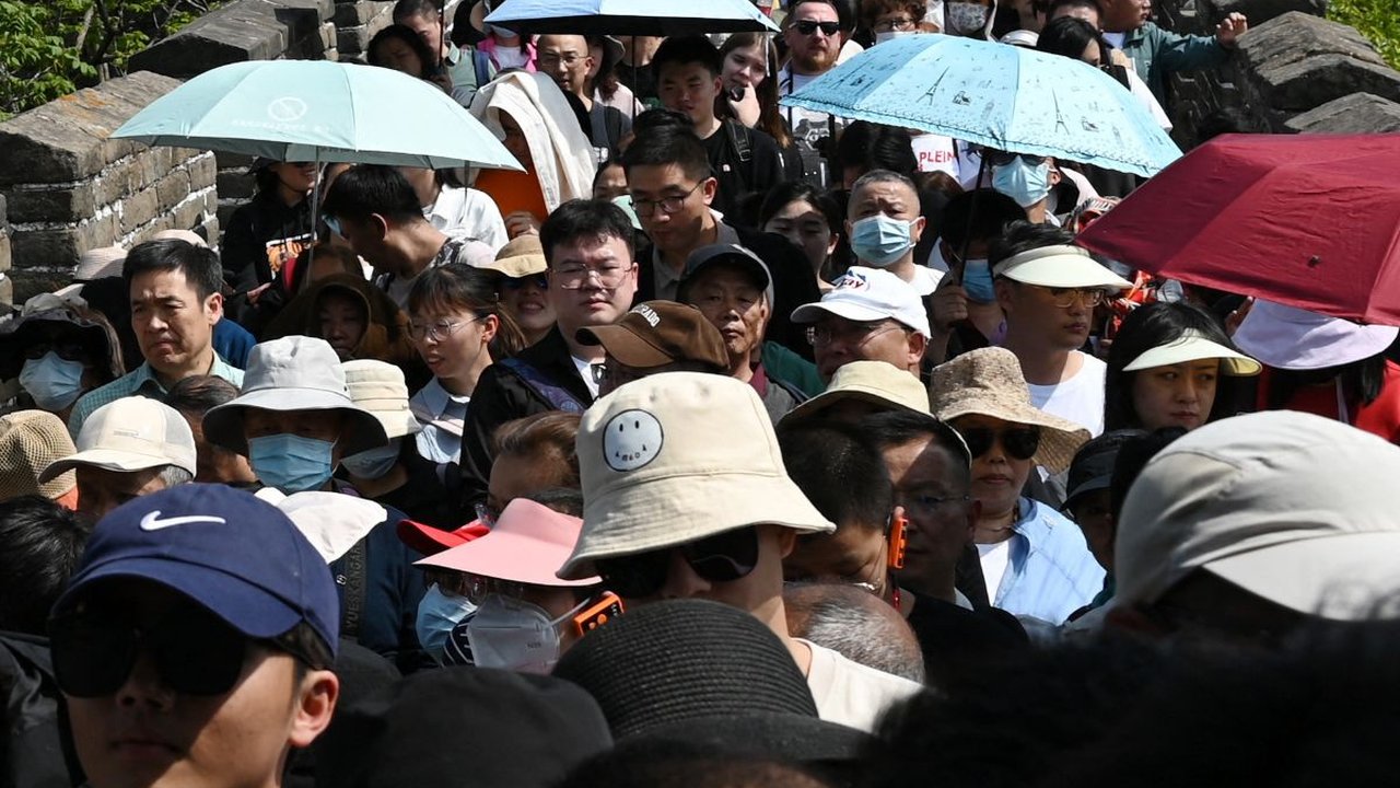 Tren Jumlah Penduduk Indonesia Terus Meningkat, Sementara China Menurun