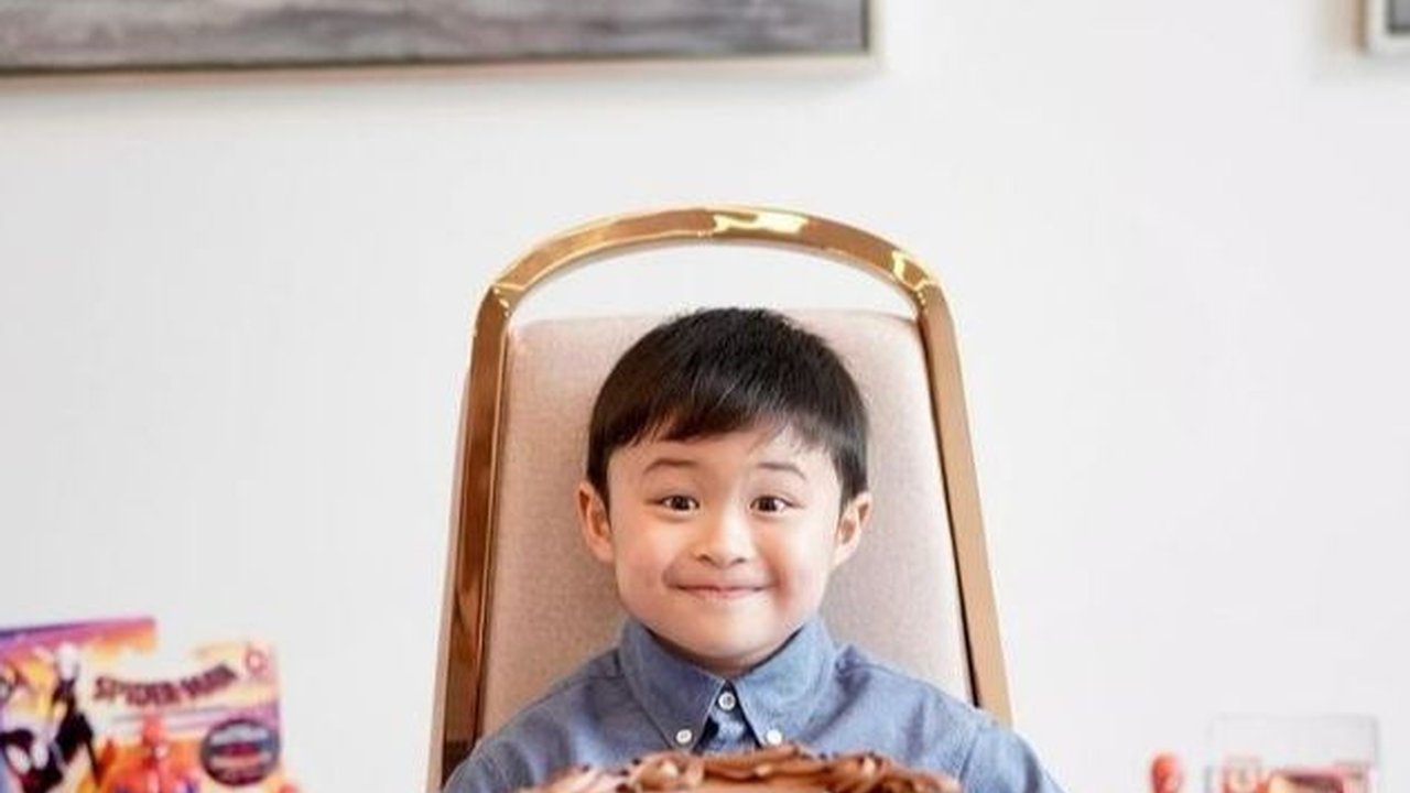 Potret Keseruan Ultah Raphael Moeis Putra Ganteng Sandra Dewi Bertema Spiderman di California