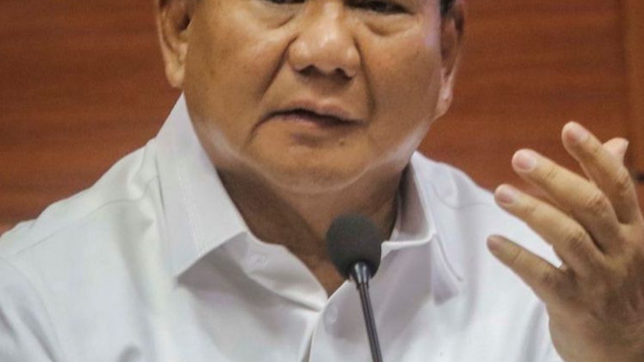 VIDEO: Tugas Khusus Jokowi ke Prabowo Bikin Industri Pertahanan Kuat