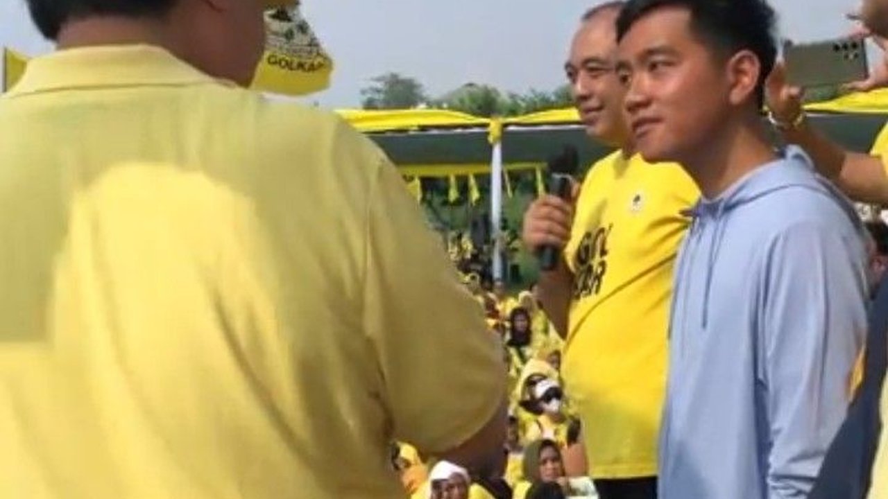 Airlangga Perkenalkan Gibran di Hadapan Warga Jakarta Hingga Minta Doa untuk Prabowo