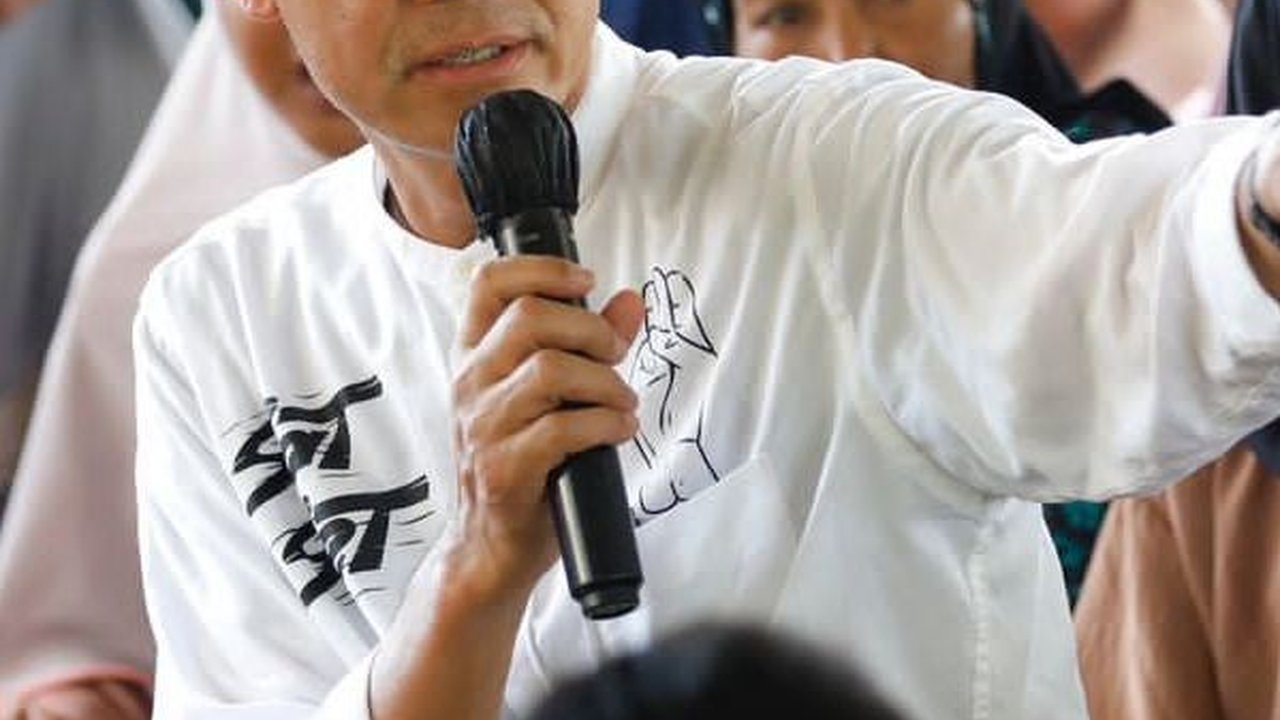 Ganjar Minta Jokowi Tegaskan Berpihak di 2024, Ini Pesan Penting PDIP