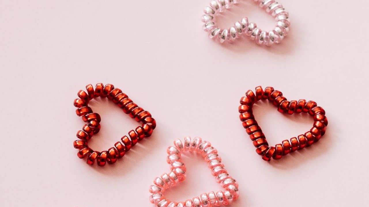 Apa Itu Invisible String yang Viral di TikTok? Berikut Penjelasannya