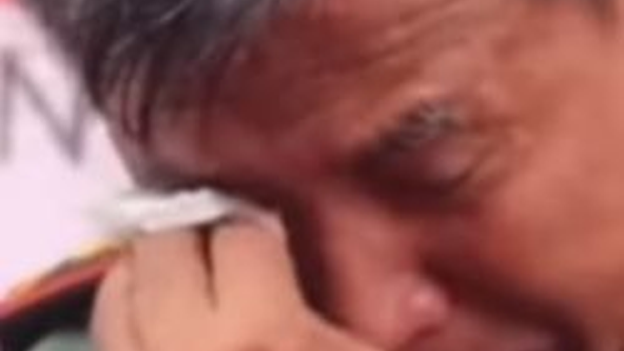 Berseragam Lengkap, Letkol TNI Menangis Tersedu-sedu di Depan Banyak Orang Gara-gara ini